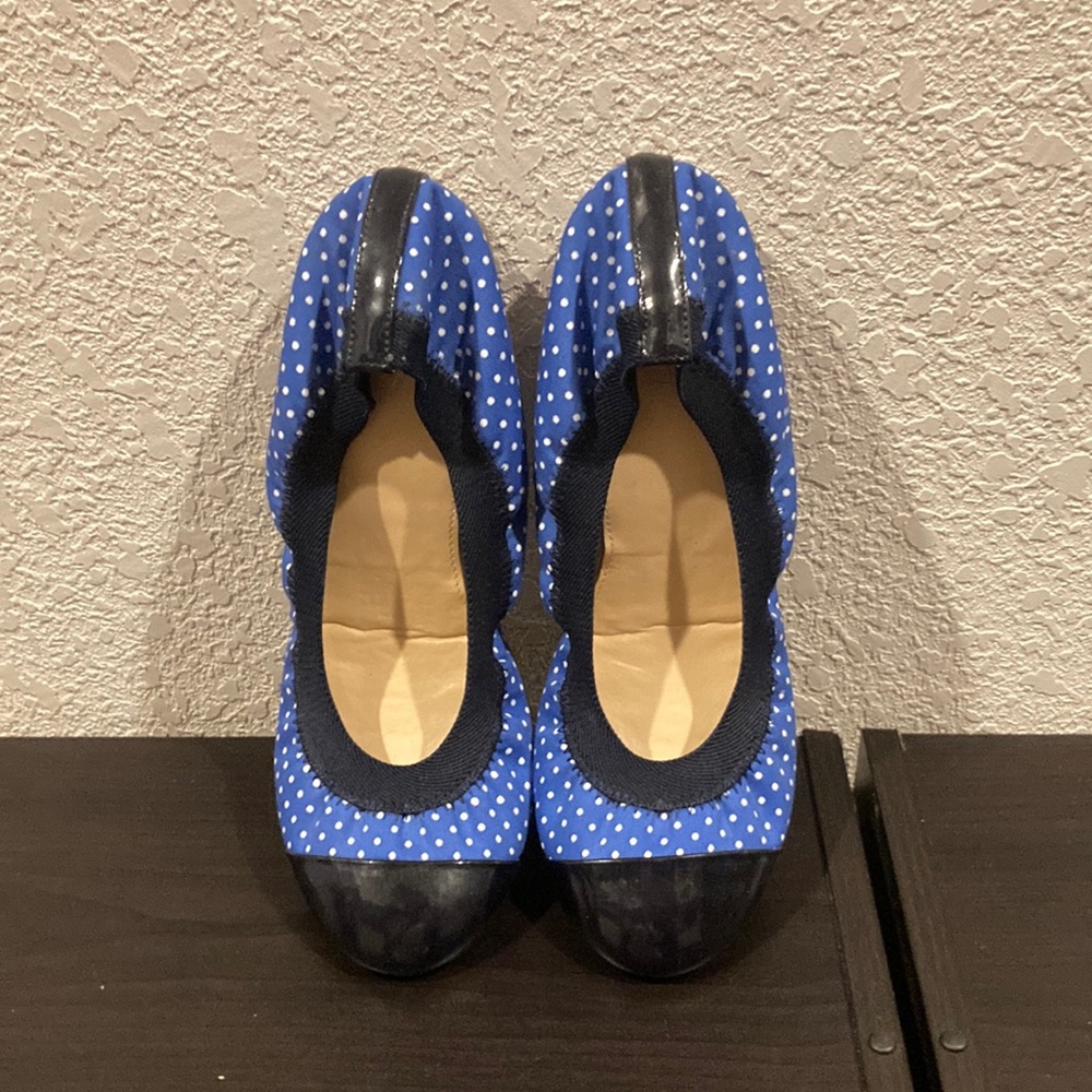 J Crew stretch ballet flats 6 1/2 ocean blue polka dot and navy